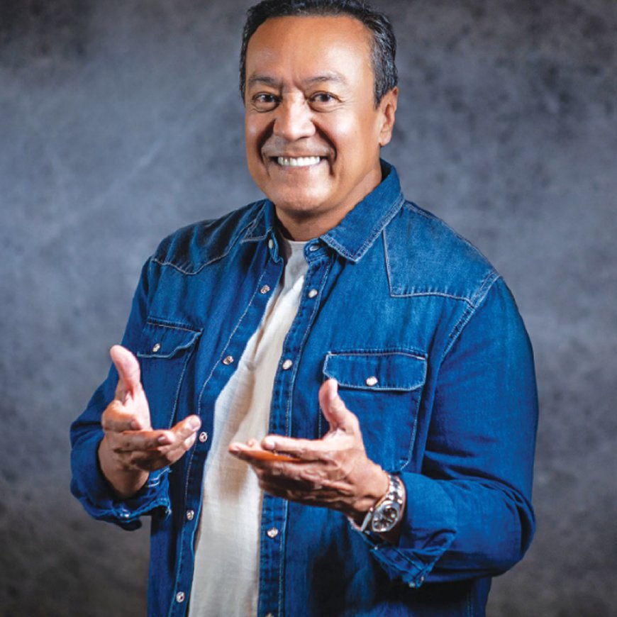 Carlos Cuevas : El Rey del bolero que sigue enamorando al mundo